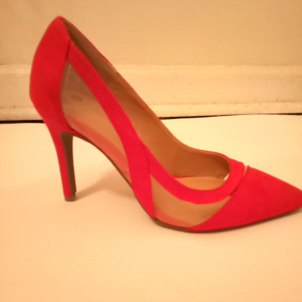 Metropolitan View Red Heels